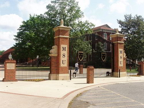 Cổng trường Đại học Murray