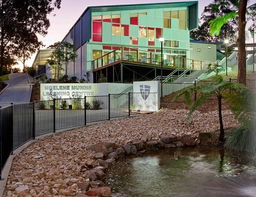 Trường Trung học John Paul College – Úc