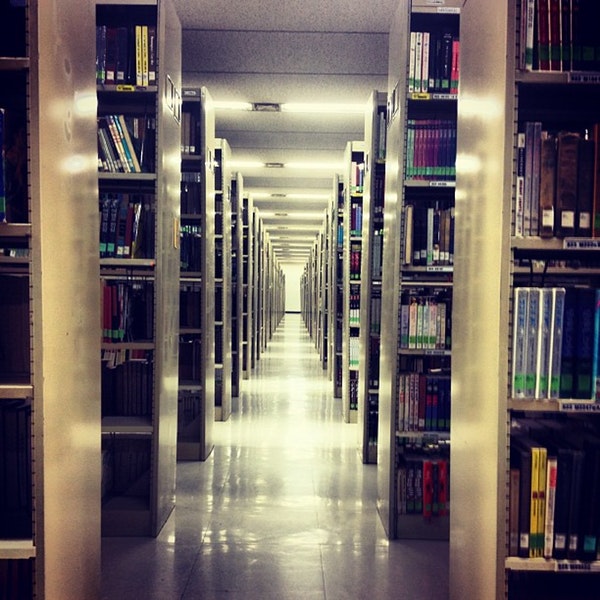 Ewha Centennial Library chứa hơn 1 triệu đầu sách