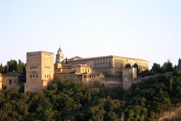 Trường Đại Học Granada