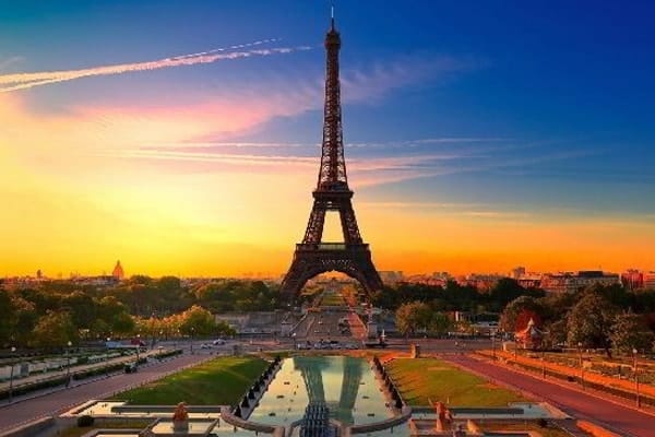 Thành phố du học năm 2016 - Thủ đô Paris