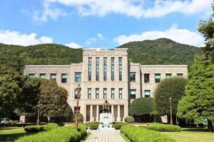 Trường Đại học Dong A