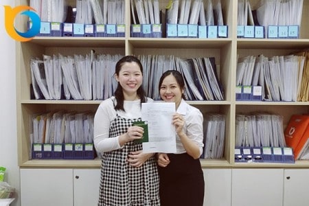 Lê Hoài Thiên Trang nhận Visa du học Thụy Sĩ trường BHMS