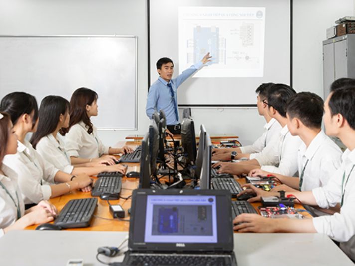 Tổng quan về chương trình học