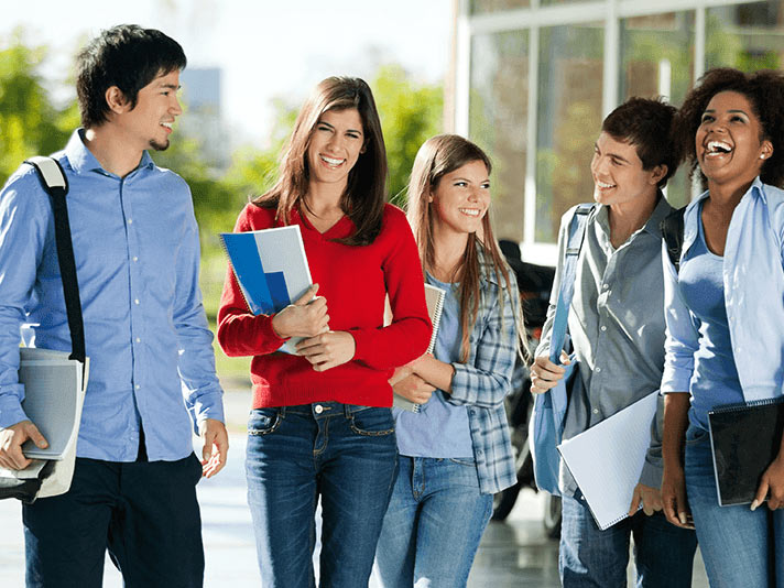 Mẹo tiết kiệm chi phí & giải pháp tài chính cho du học sinh Anh