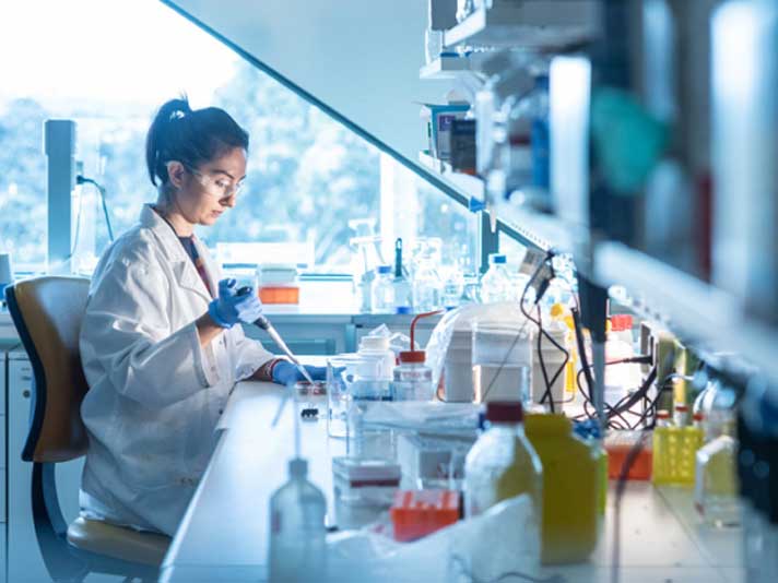 Chi phí du học ngành dược tại Úc