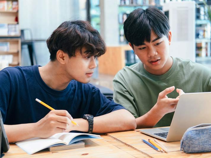 Chi phí & chính sách dịch vụ tư vấn du học Châu Âu